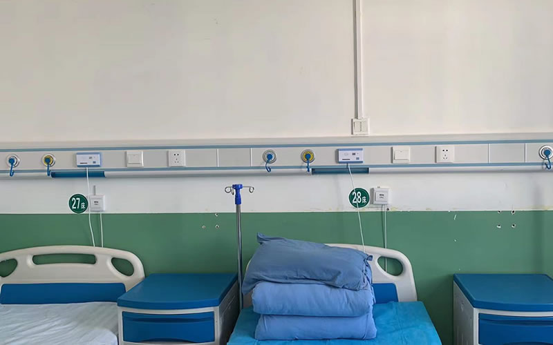 病房床頭設備帶安裝效果